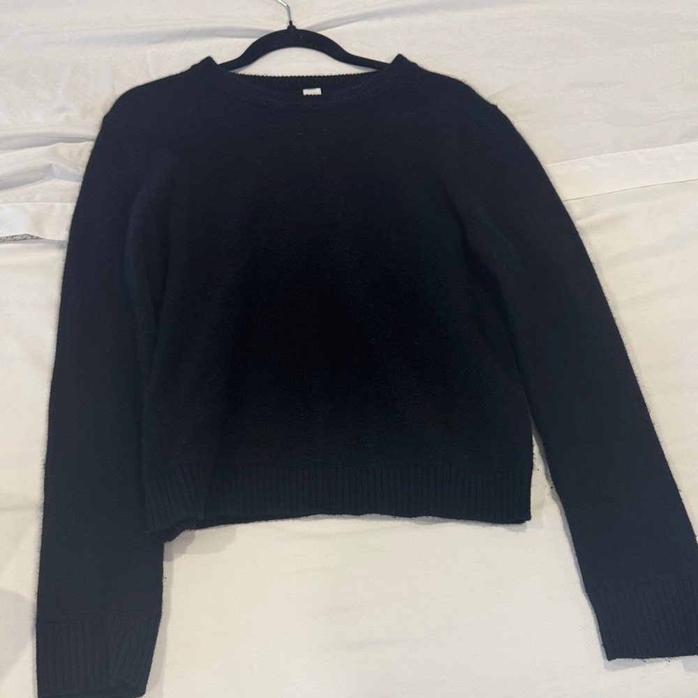 Lululemon Cashmere Slim-Fit Crewneck Sweater BLK M